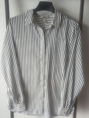 H &M Navy And White Vertical Stripe Shirt - Classic Button-Up